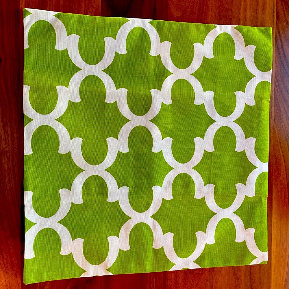 Throw pillow sham - never used